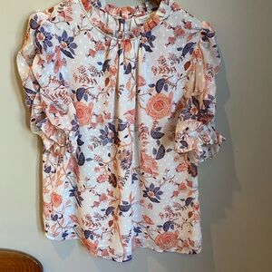 Gorgeous Floral Ruffle Sleeve Top size medium